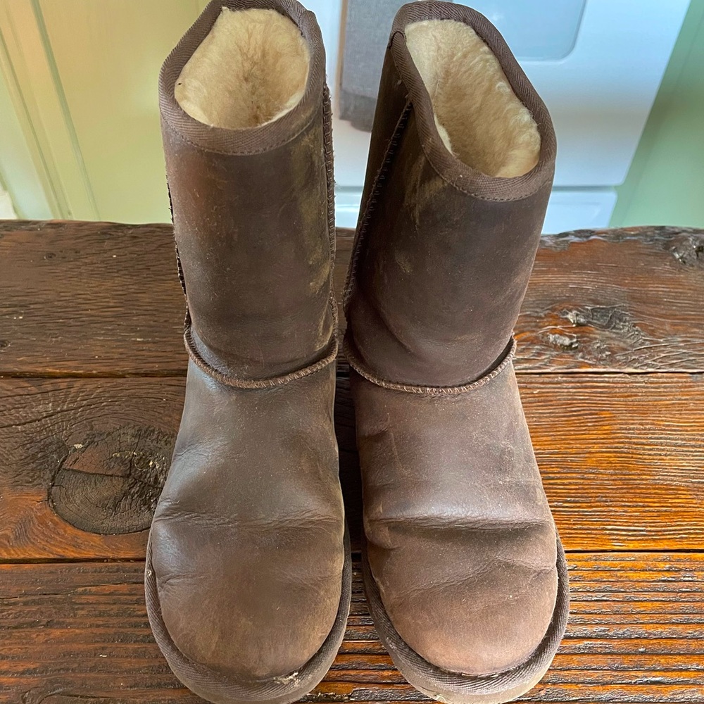 Brown Leather Ugg boots
